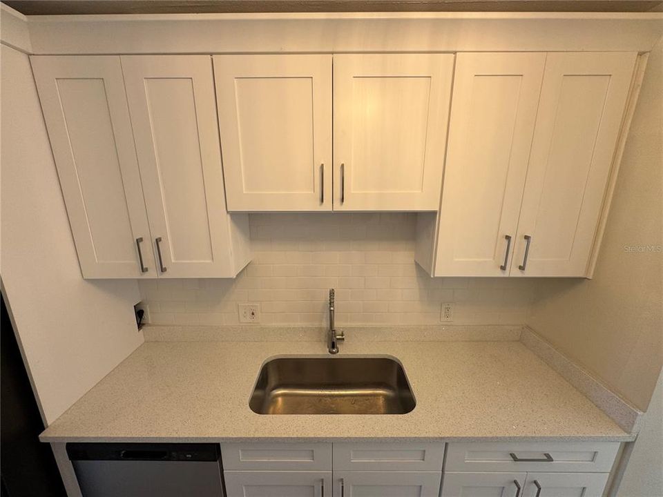 待售: $365,000 (3 贝兹, 2 浴室, 1318 平方英尺)