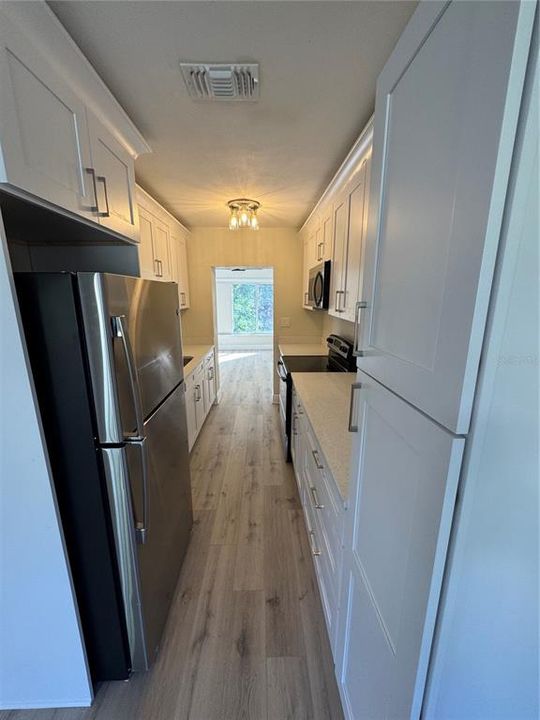 待售: $365,000 (3 贝兹, 2 浴室, 1318 平方英尺)