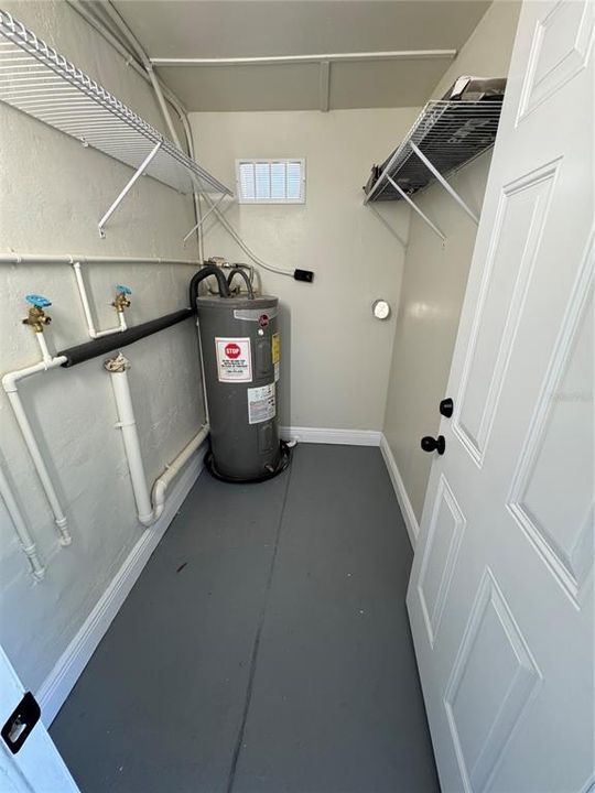 待售: $365,000 (3 贝兹, 2 浴室, 1318 平方英尺)