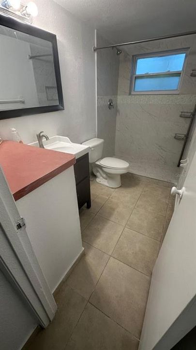 For Sale: $117,000 (2 beds, 1 baths, 784 Square Feet)