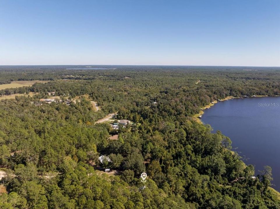 For Sale: $389,900 (3 beds, 2 baths, 1700 Square Feet)