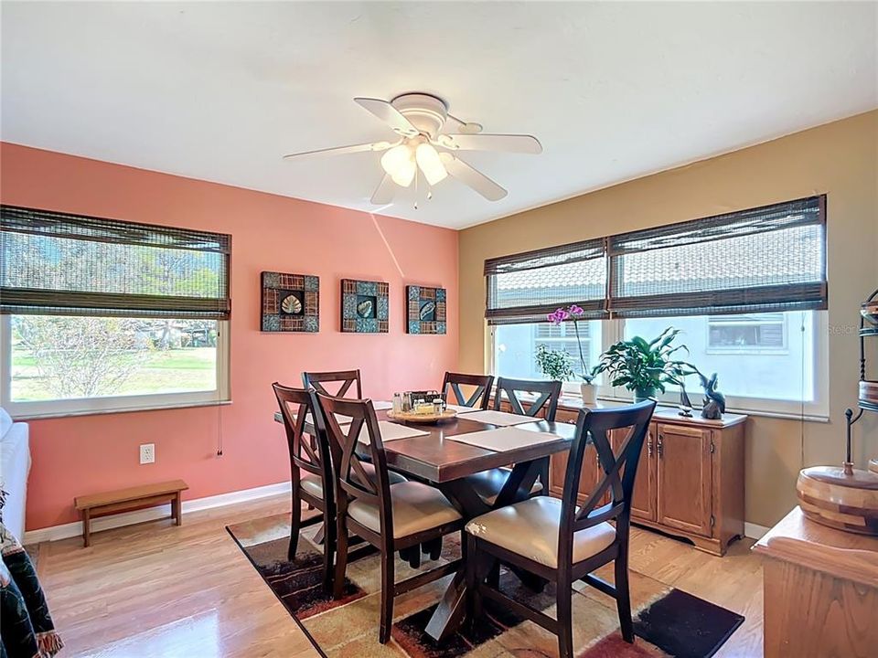 Active With Contract: $309,900 (2 beds, 2 baths, 1624 Square Feet)