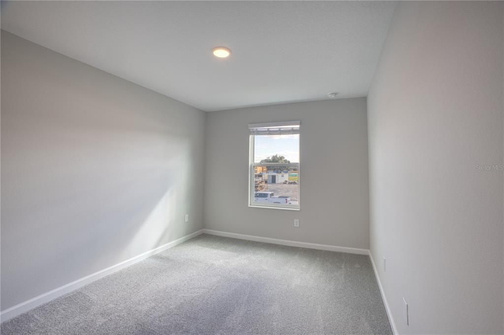 For Rent: $2,500 (3 beds, 2 baths, 1569 Square Feet)