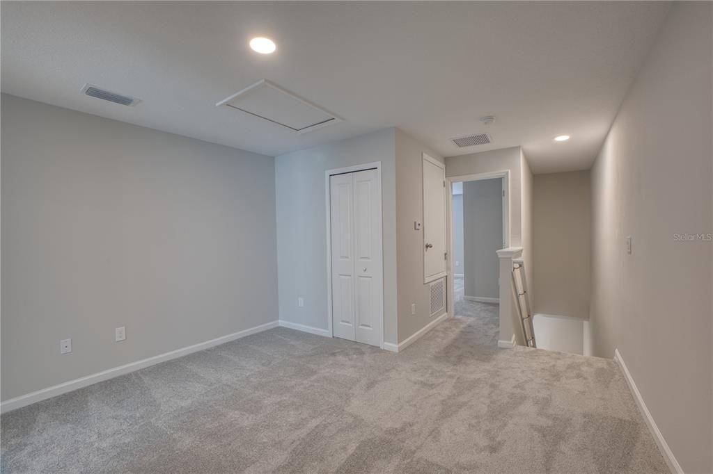 For Rent: $2,500 (3 beds, 2 baths, 1569 Square Feet)