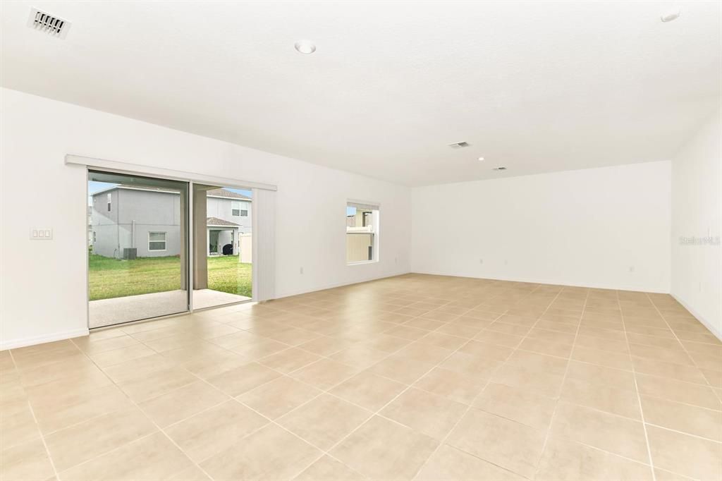 Active With Contract: $399,000 (5 beds, 3 baths, 2396 Square Feet)