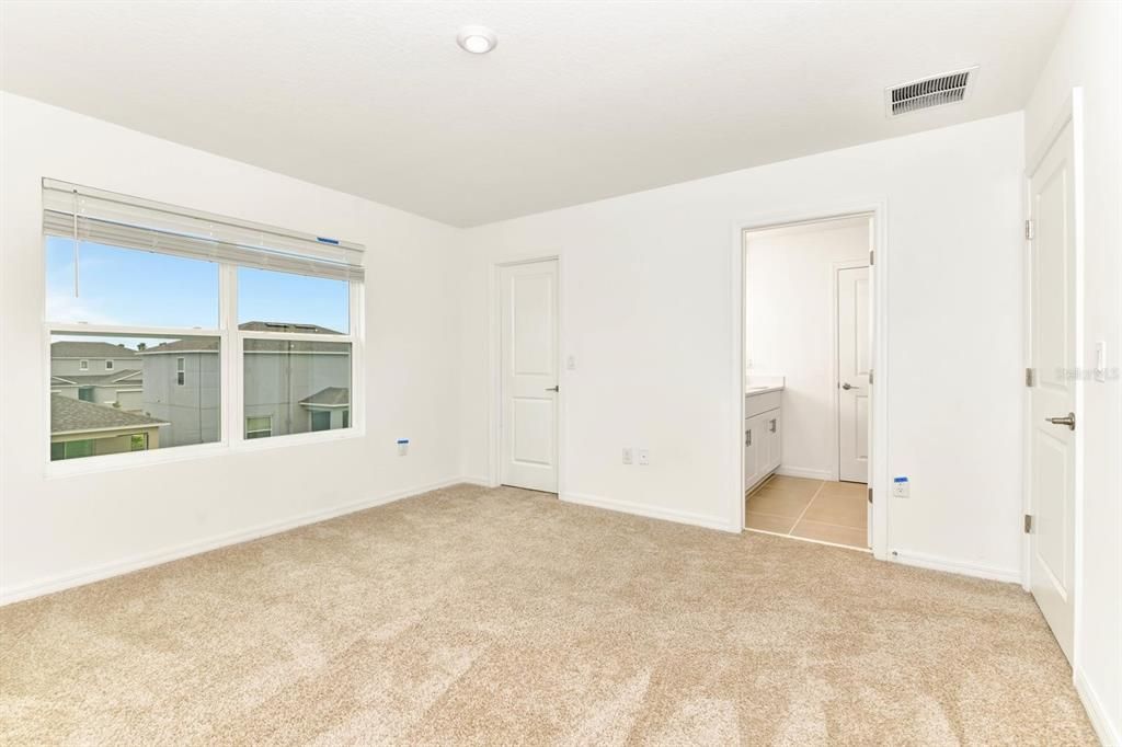 Active With Contract: $399,000 (5 beds, 3 baths, 2396 Square Feet)