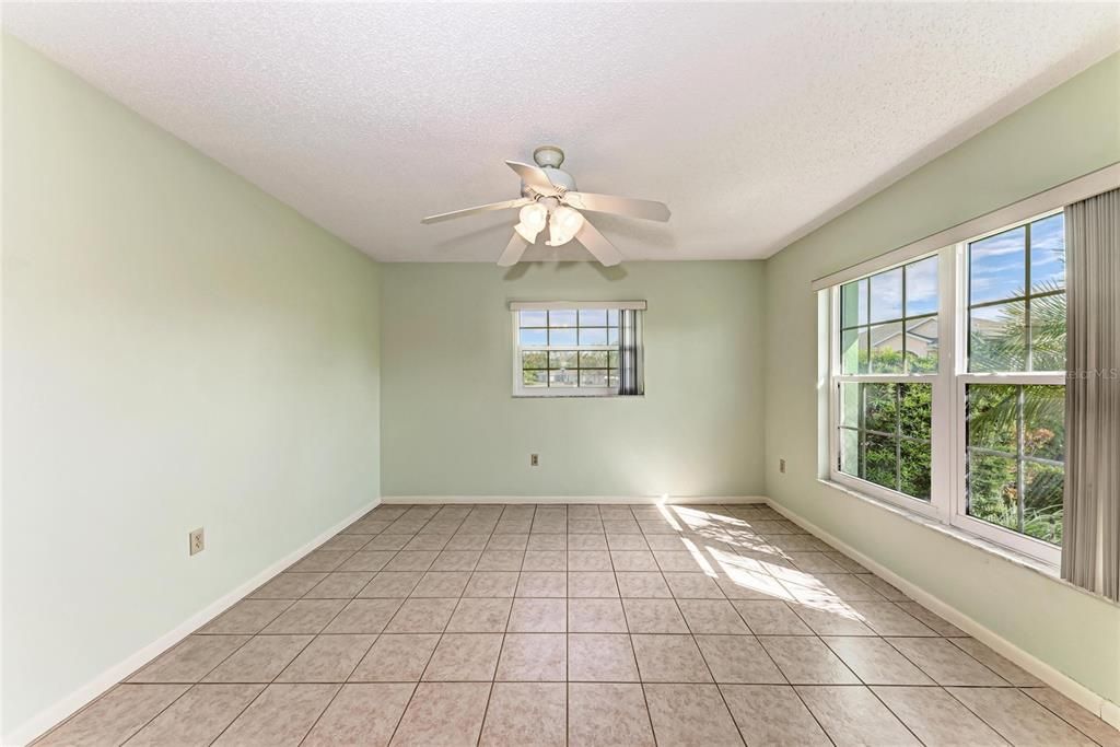 For Sale: $399,999 (2 beds, 2 baths, 1463 Square Feet)