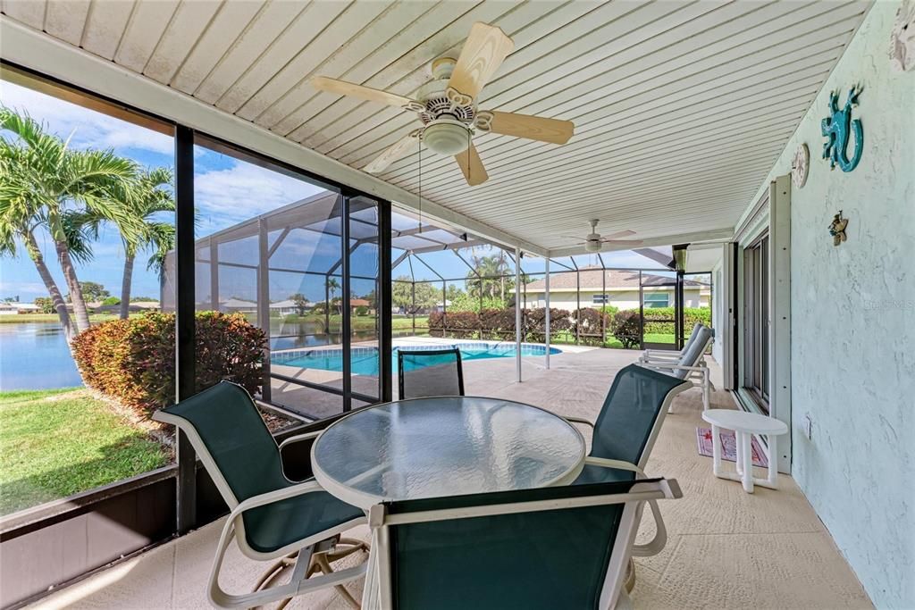 For Sale: $399,999 (2 beds, 2 baths, 1463 Square Feet)