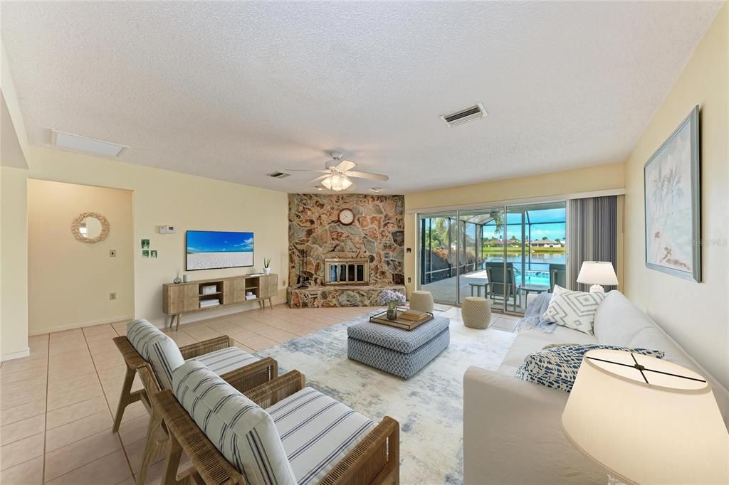 For Sale: $399,999 (2 beds, 2 baths, 1463 Square Feet)