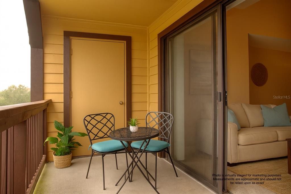 合同活跃: $1,250 (1 贝兹, 1 浴室, 644 平方英尺)