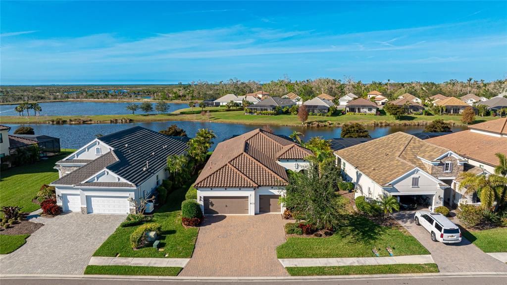 En Venta: $1,199,999 (3 camas, 2 baños, 2288 Pies cuadrados)