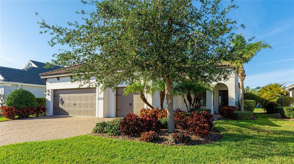 En Venta: $1,199,999 (3 camas, 2 baños, 2288 Pies cuadrados)