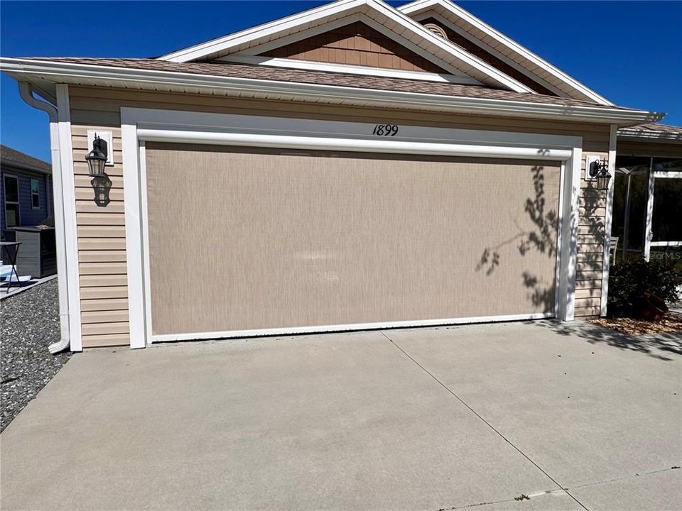 For Sale: $329,900 (2 beds, 2 baths, 1203 Square Feet)