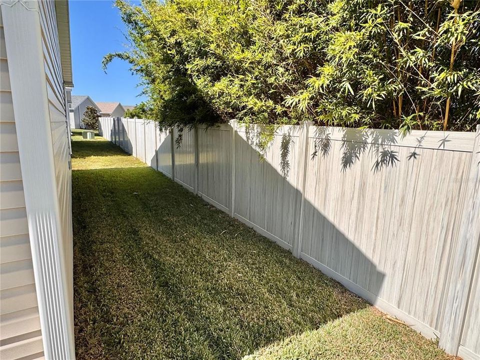 For Sale: $329,900 (2 beds, 2 baths, 1203 Square Feet)