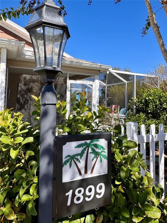 For Sale: $329,900 (2 beds, 2 baths, 1203 Square Feet)