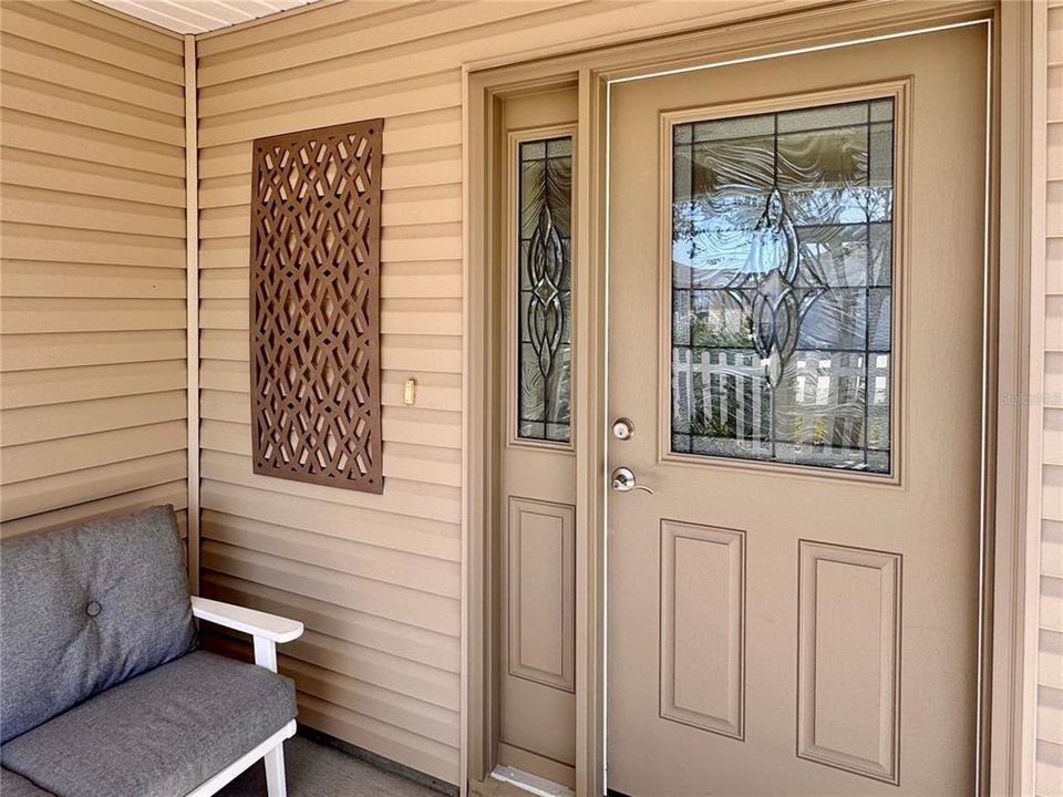 For Sale: $329,900 (2 beds, 2 baths, 1203 Square Feet)