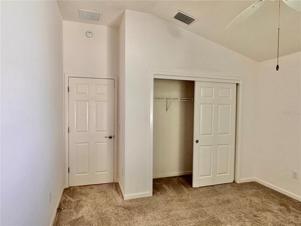 For Sale: $329,900 (2 beds, 2 baths, 1203 Square Feet)