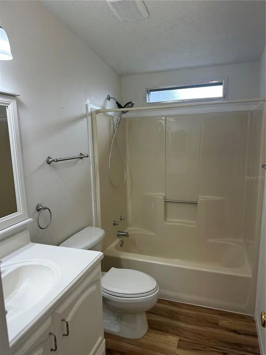 待售: $224,400 (2 贝兹, 2 浴室, 1336 平方英尺)