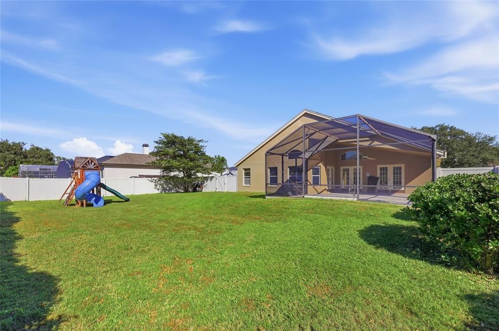 En Venta: $579,000 (4 camas, 2 baños, 2015 Pies cuadrados)