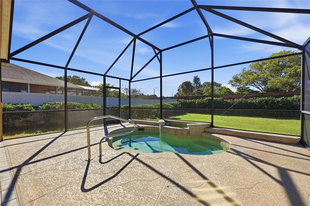 En Venta: $579,000 (4 camas, 2 baños, 2015 Pies cuadrados)