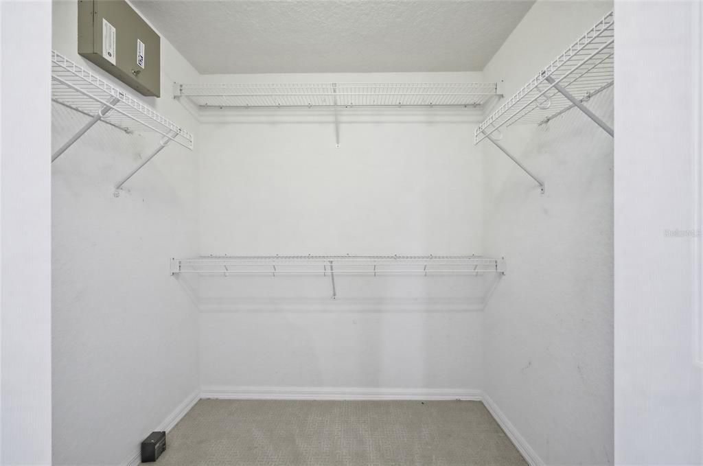 En Venta: $579,000 (4 camas, 2 baños, 2015 Pies cuadrados)