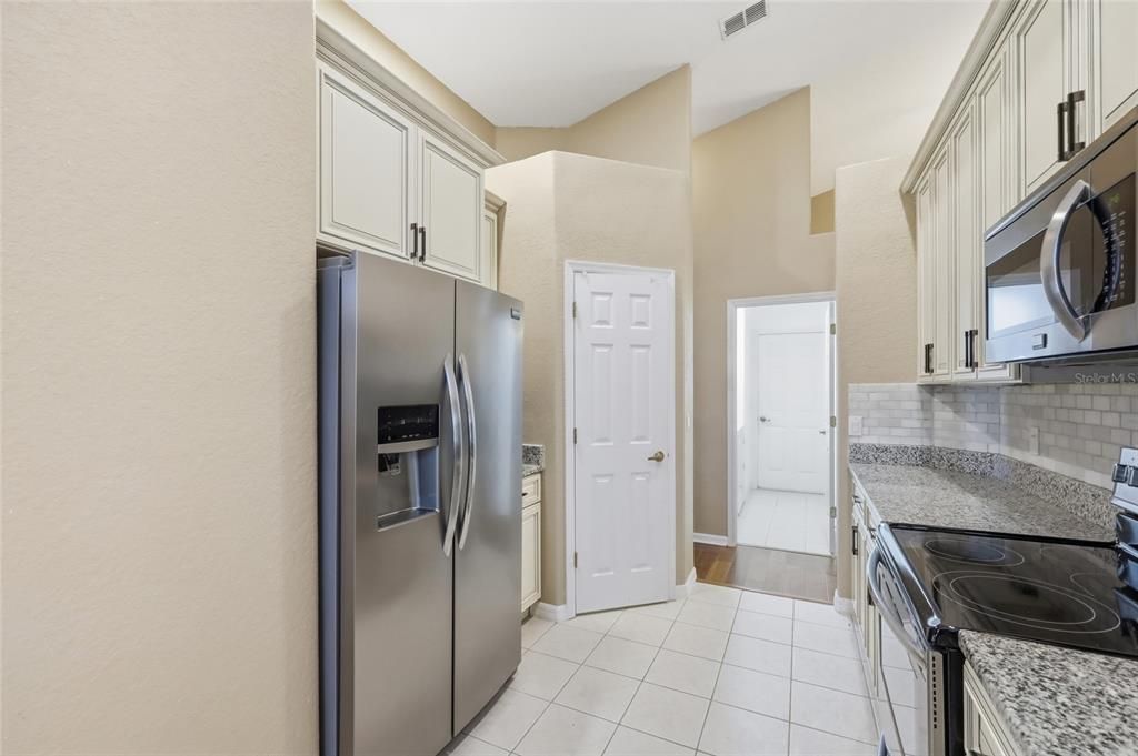 En Venta: $579,000 (4 camas, 2 baños, 2015 Pies cuadrados)