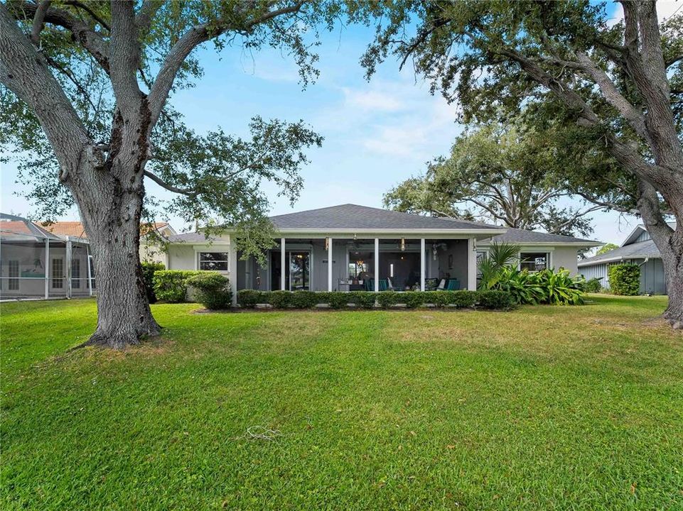 合同活跃: $394,900 (3 贝兹, 2 浴室, 1728 平方英尺)