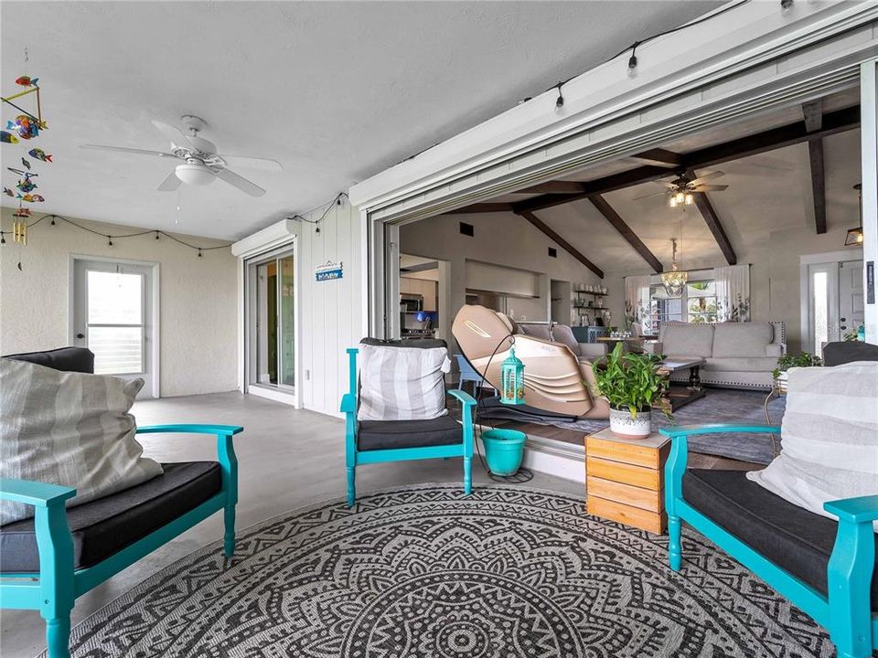 合同活跃: $394,900 (3 贝兹, 2 浴室, 1728 平方英尺)