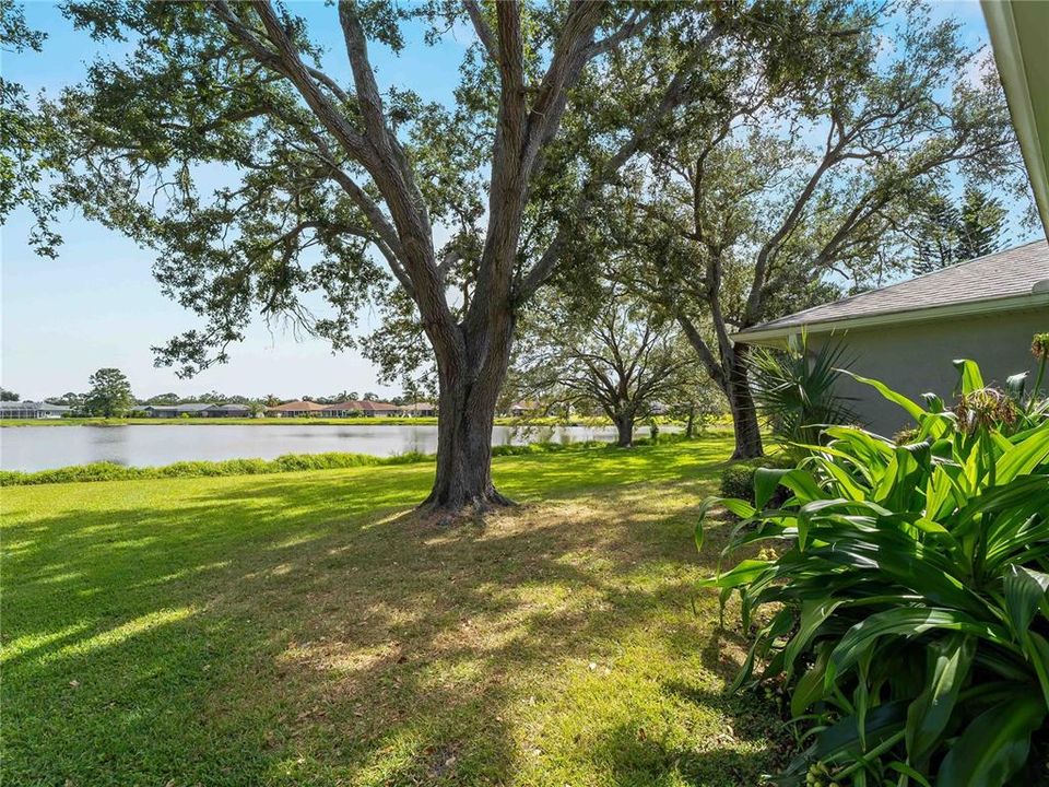 合同活跃: $394,900 (3 贝兹, 2 浴室, 1728 平方英尺)