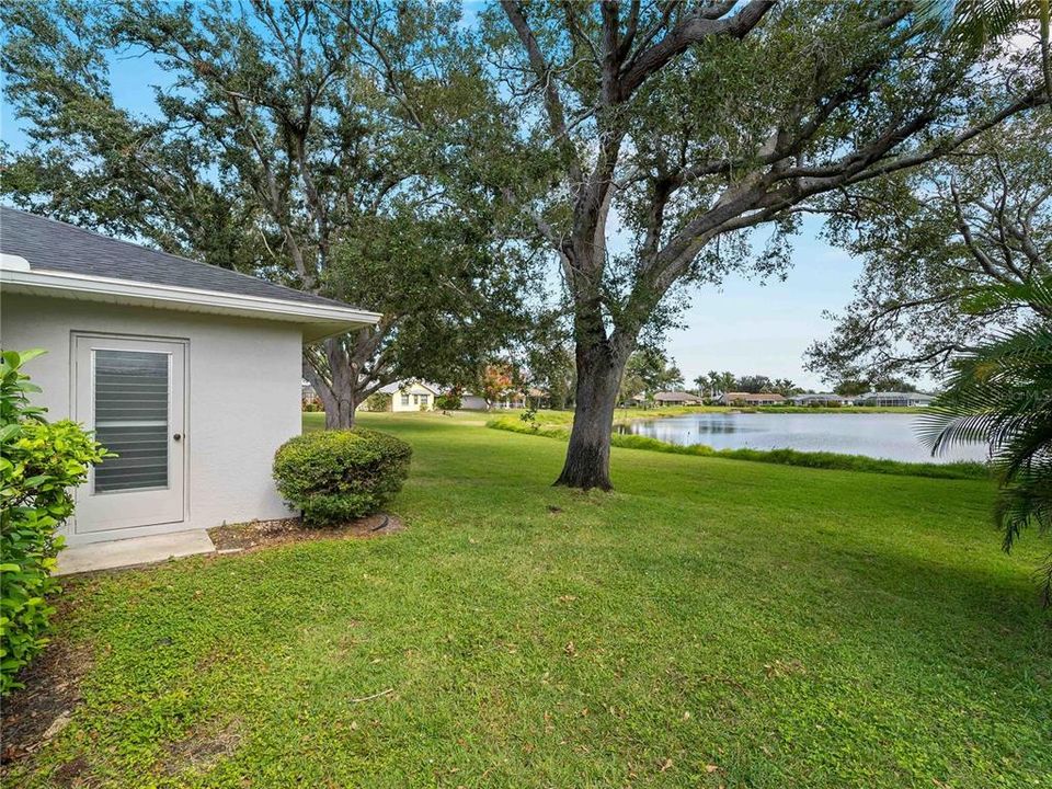 合同活跃: $394,900 (3 贝兹, 2 浴室, 1728 平方英尺)