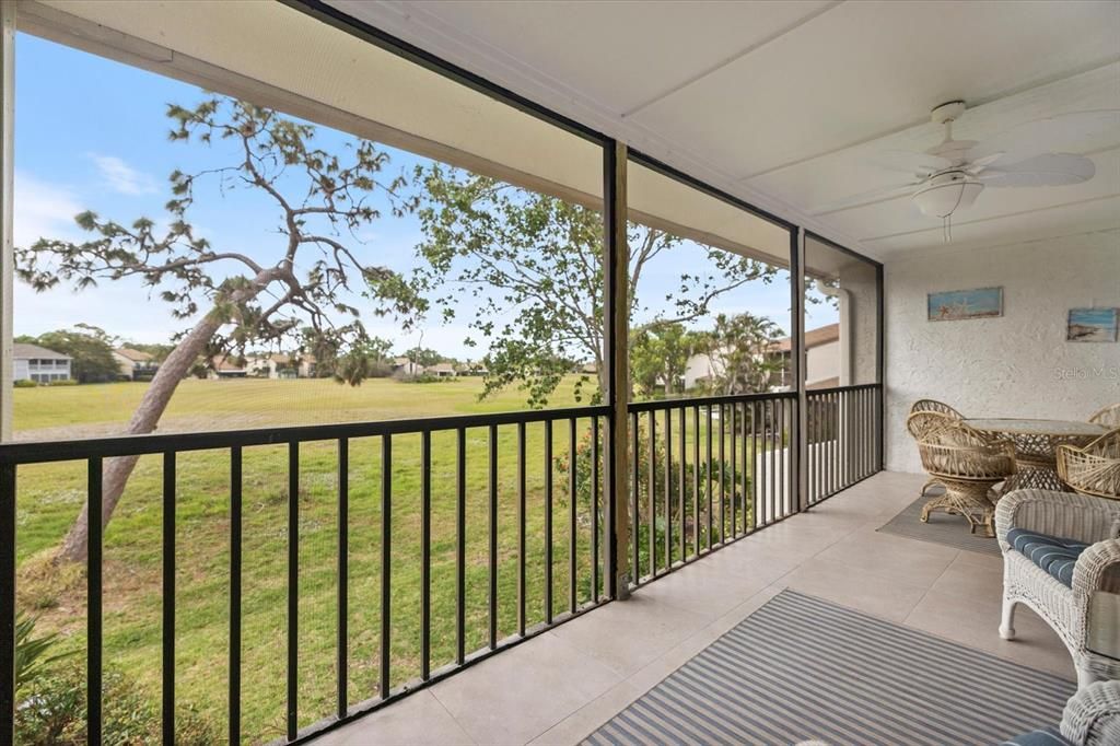 待售: $210,000 (2 贝兹, 2 浴室, 1092 平方英尺)