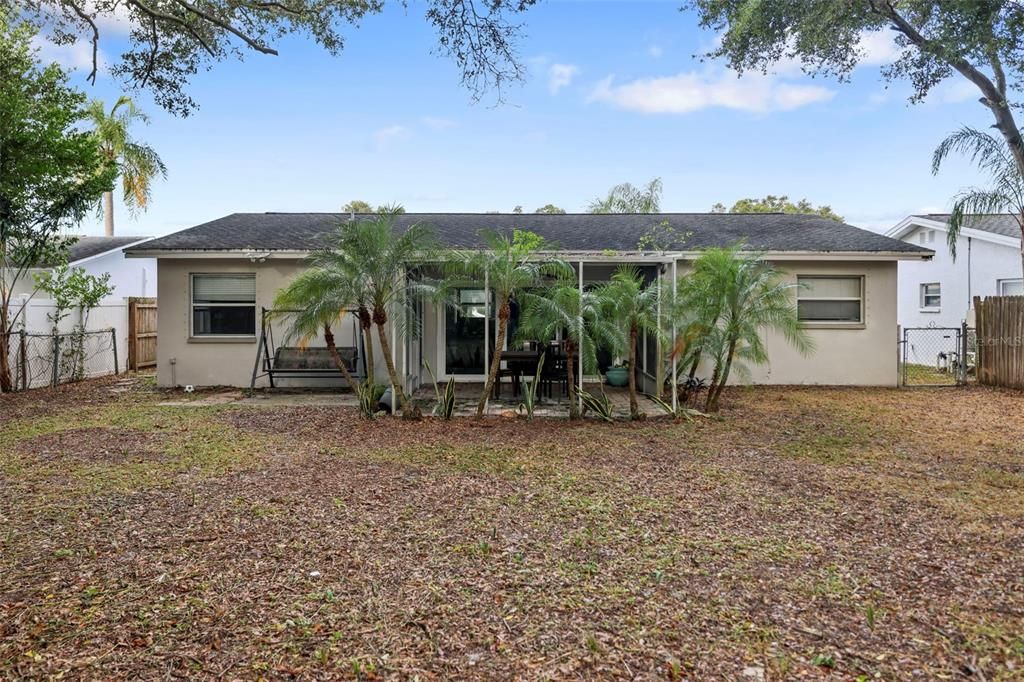 For Sale: $368,000 (3 beds, 2 baths, 1394 Square Feet)