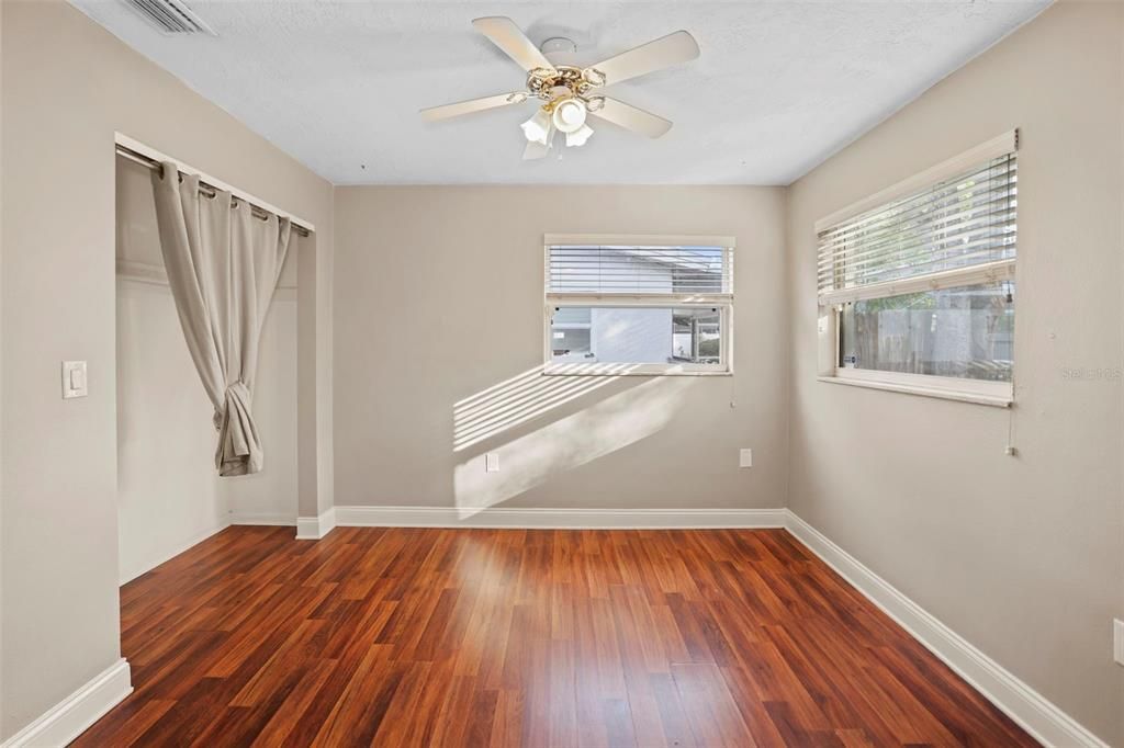 For Sale: $368,000 (3 beds, 2 baths, 1394 Square Feet)