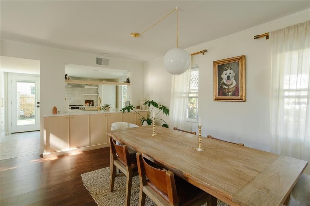 For Sale: $599,000 (2 beds, 2 baths, 1332 Square Feet)