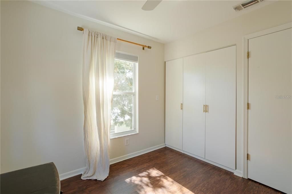 For Sale: $599,000 (2 beds, 2 baths, 1332 Square Feet)