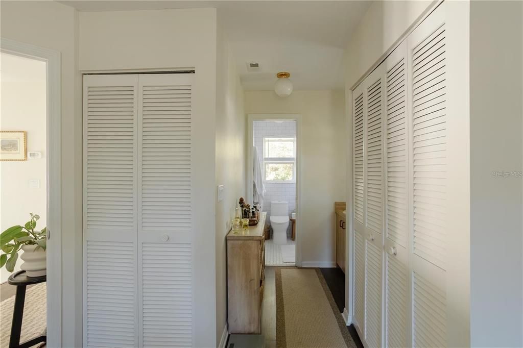 For Sale: $599,000 (2 beds, 2 baths, 1332 Square Feet)