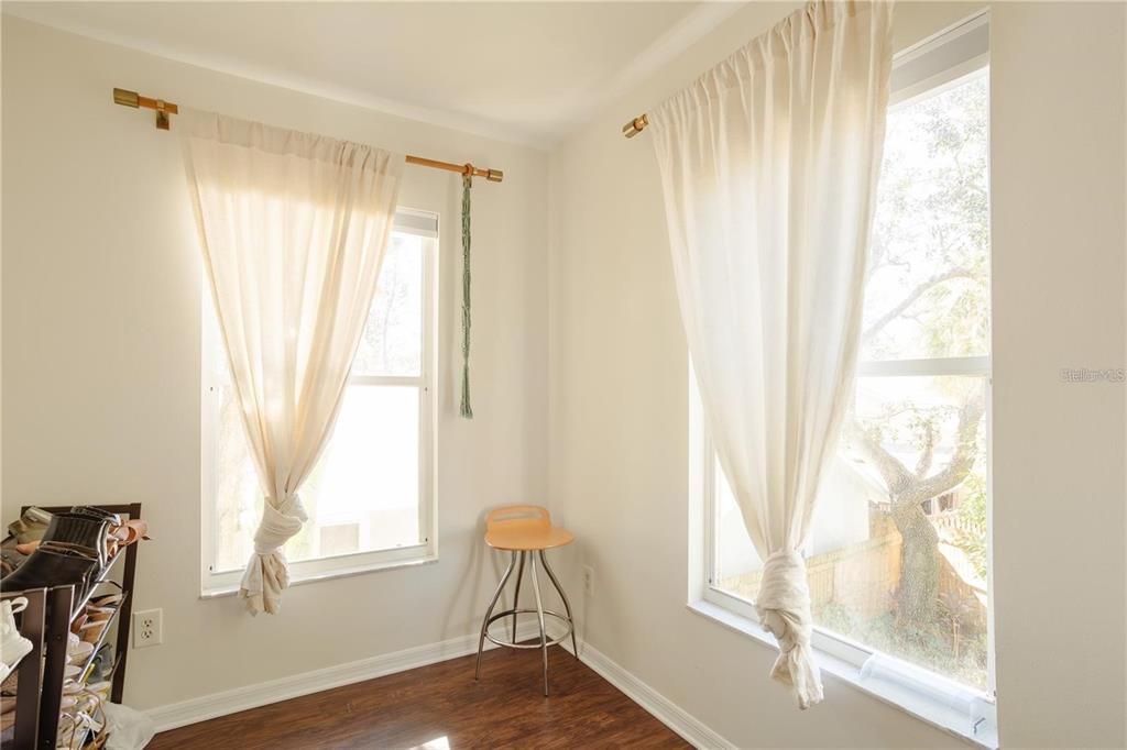 For Sale: $599,000 (2 beds, 2 baths, 1332 Square Feet)