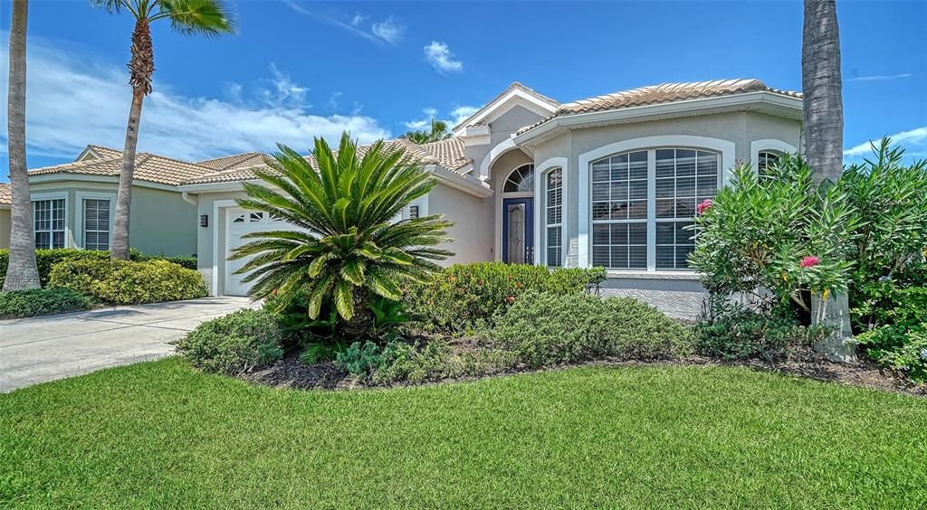 Под контрактом: $525,000 (3 спален, 2 ванн, 1915 Квадратных фут)