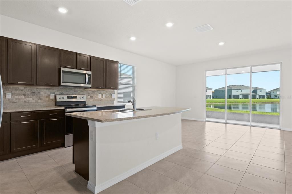 For Rent: $2,500 (3 beds, 2 baths, 1745 Square Feet)