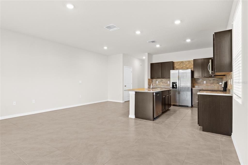 For Rent: $2,500 (3 beds, 2 baths, 1745 Square Feet)