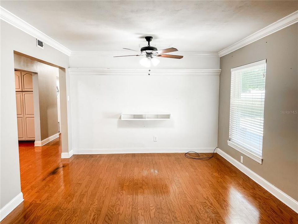 En Renta: $2,350 (3 camas, 2 baños, 1769 Pies cuadrados)