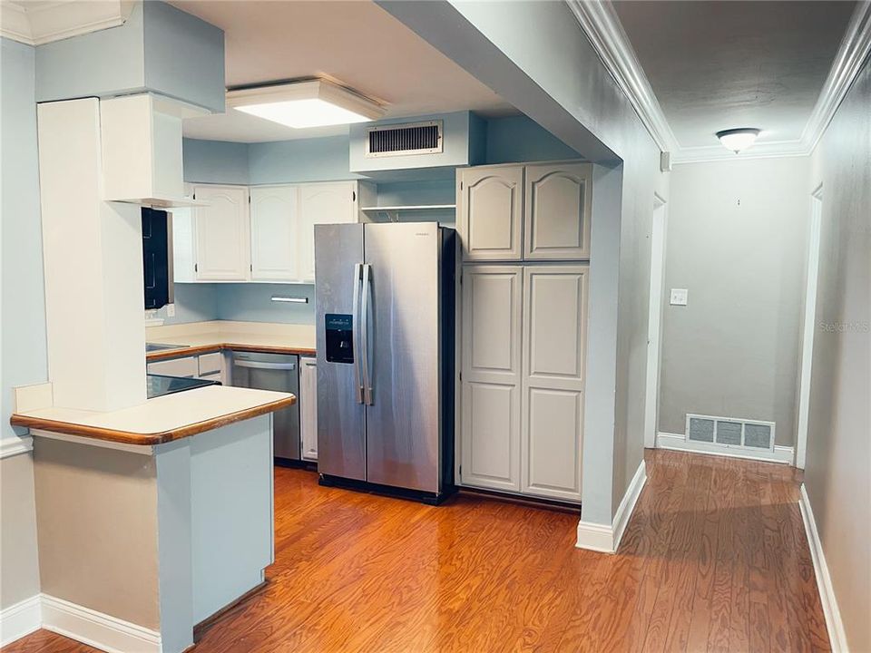 En Renta: $2,350 (3 camas, 2 baños, 1769 Pies cuadrados)