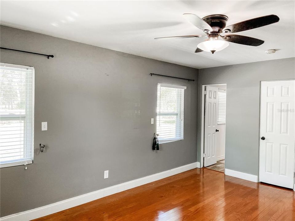 En Renta: $2,350 (3 camas, 2 baños, 1769 Pies cuadrados)