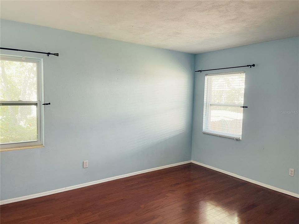 En Renta: $2,350 (3 camas, 2 baños, 1769 Pies cuadrados)