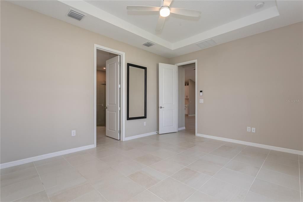 Active With Contract: $2,900 (3 beds, 2 baths, 2029 Square Feet)