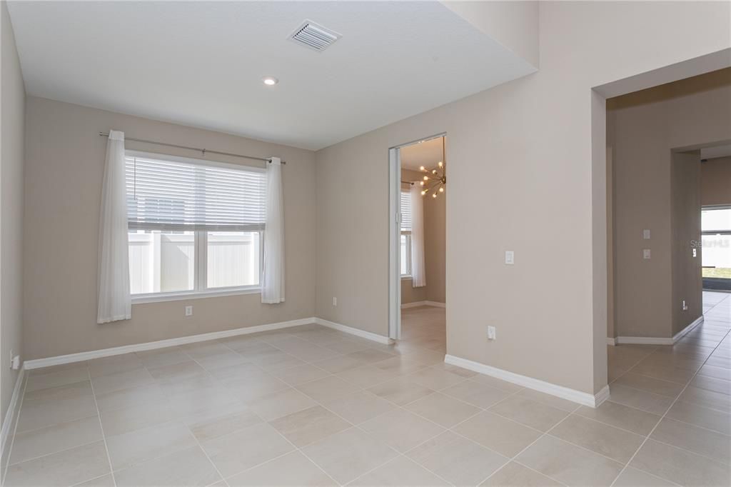 Active With Contract: $2,900 (3 beds, 2 baths, 2029 Square Feet)