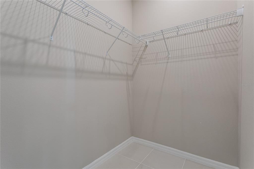 Active With Contract: $2,900 (3 beds, 2 baths, 2029 Square Feet)