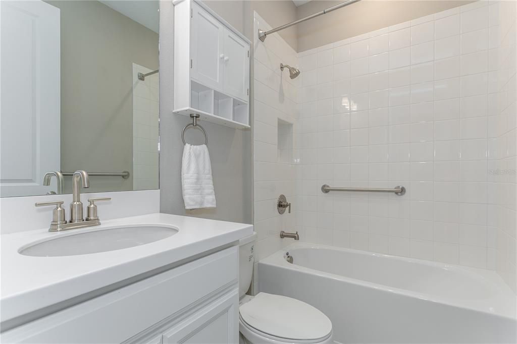 Active With Contract: $2,900 (3 beds, 2 baths, 2029 Square Feet)