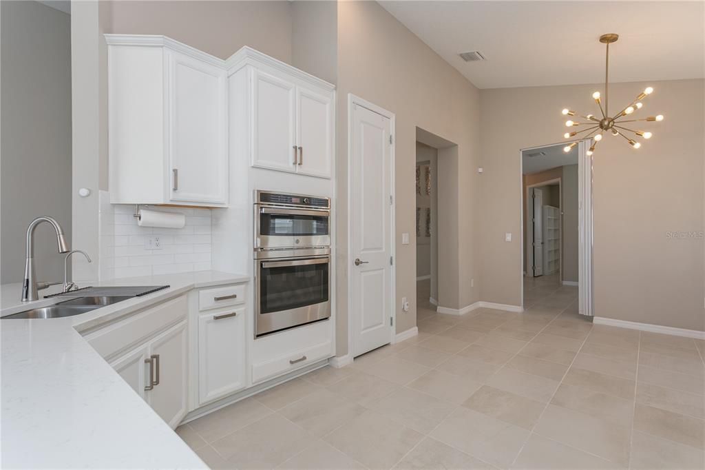 Active With Contract: $2,900 (3 beds, 2 baths, 2029 Square Feet)
