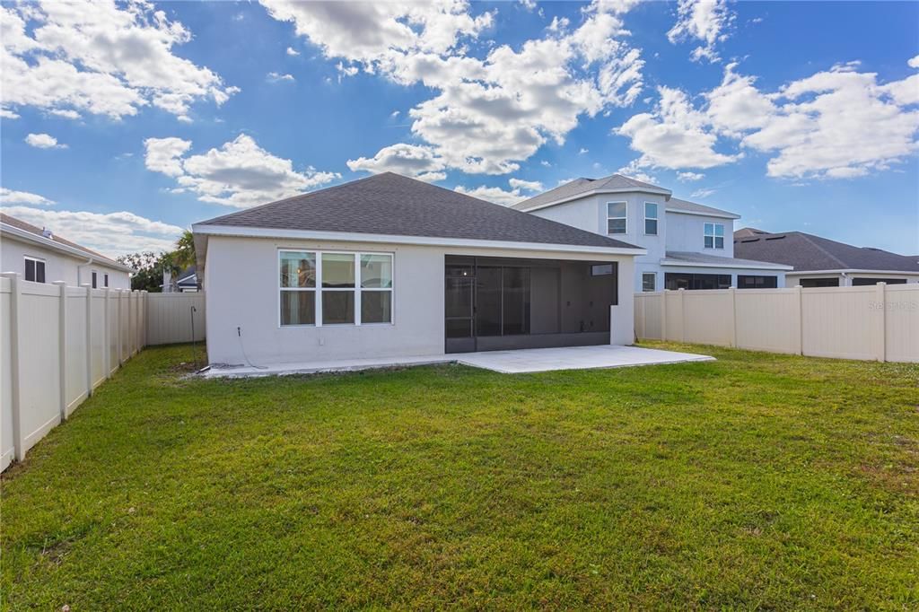 Active With Contract: $2,900 (3 beds, 2 baths, 2029 Square Feet)